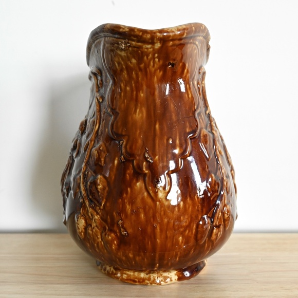 Large Antique Rockingham Pottery Pitcher w/ Angel Playing Harp - Picture 5 of 16